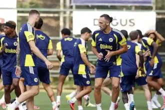 Fenerbahçe'nin Gençlerbirliği Maçı Kamp Kadrosu Açıklandı: Eksikler Dikkat Çekiyor