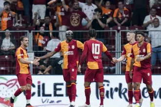 Victor Osimhen Kaptanlığı Reddetti: Galatasaray - Rennes Maçında Gündem Yaratan Olay!