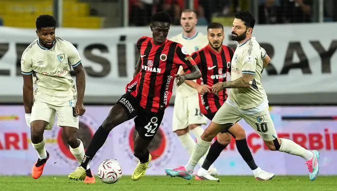 Lider Gençlerbirliği Namağlup Unvanını Korudu, Erzurumspor FK İlk Puanını Kaptı