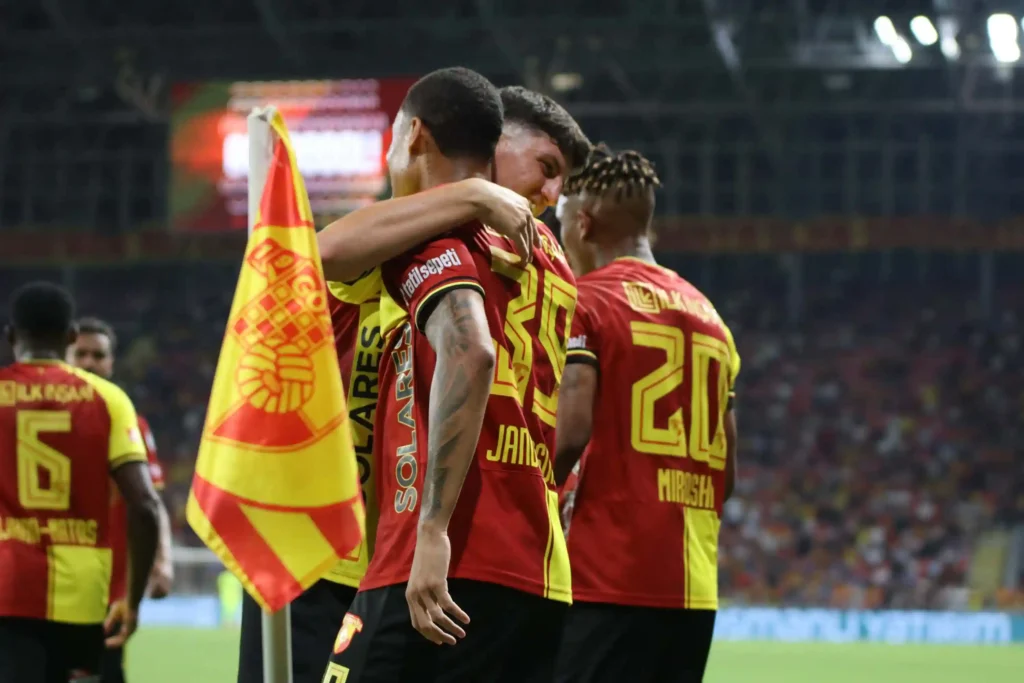 Namağlup Hazırlık Dönemi ve Sahadaki Yıldızlar