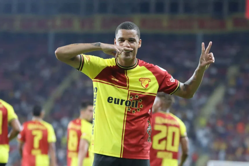Göztepe'den Süper Lig Öncesi Gövde Gösterisi