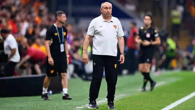 Göztepe Teknik Direktörü Stoilov'dan Galatasaray Maçı Sonrası Çarpıcı Açıklamalar