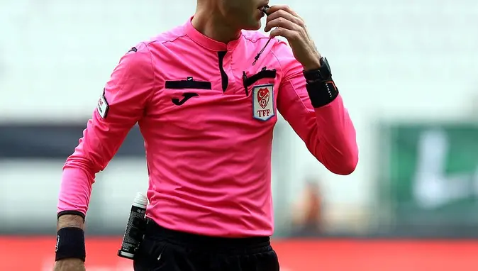 Trendyol Süper Lig 2. Hafta Hakemleri Açıklandı: Kritik Maçları Kim Yönetecek?