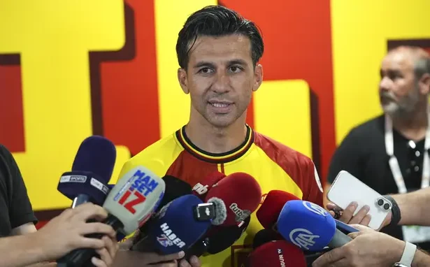 İsmail Köybaşı'ndan Gözyaşlarıyla Veda: Göztepe ve Trabzonspor Maçında Duygusal Jübile