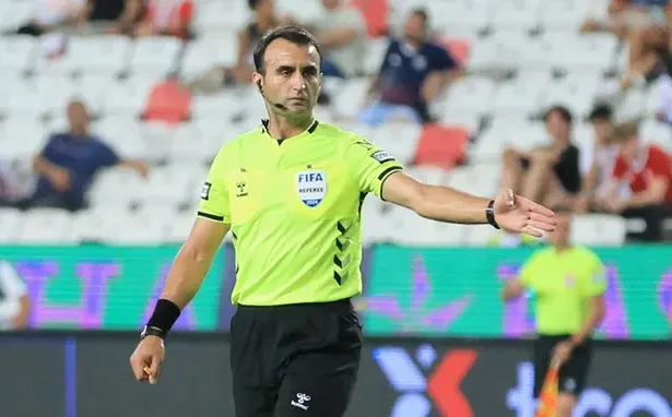 Atilla Karaoğlan'a Avrupa'da Dev Görev: Ajax - Shelbourne Maçını Yönetecek