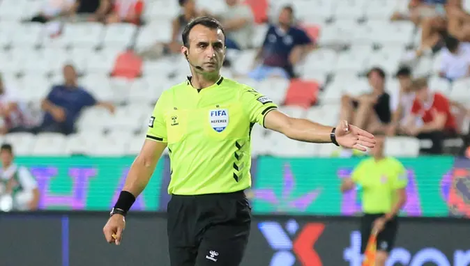 Atilla Karaoğlan'a Avrupa'da Dev Görev: Ajax - Shelbourne Maçını Yönetecek