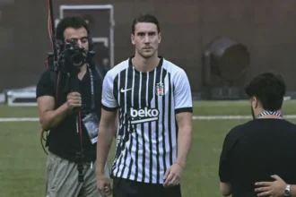 Beşiktaş'ın Yeni Yıldızı Dusan Vlahovic'ten Çarpıcı İtiraflar: "Italiano Aradı, Kararımı Verdim!"