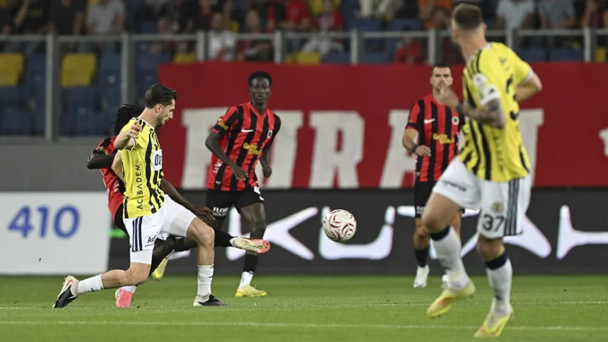 Fenerbahçe Süper Lig'e Kayıpla Başladı: Gençlerbirliği 2-1 Fenerbahçe