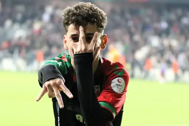 Adem Yeşilyurt Kimdir, Kaç Yaşında, Hangi Takımda? Boyu ve Kilosu Ne?