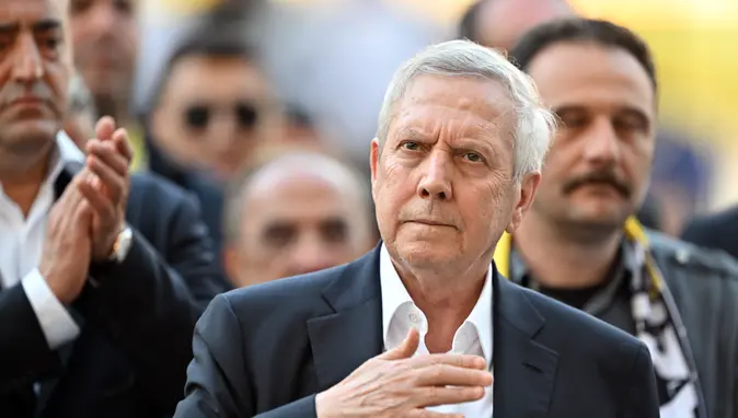 Aziz Yıldırım'dan Olay Derbi Sonrası Çarpıcı Sözler: "Gerekirse Lig 1 Yıl Ertelensin"