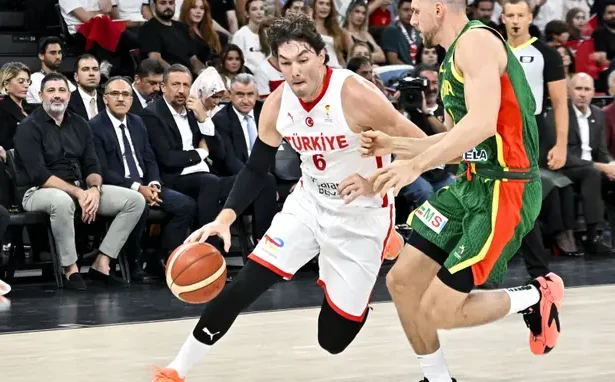 12 Dev Adam'dan Büyük Sıçrama: FIBA Dünya Sıralamasında 9. Sıradayız!