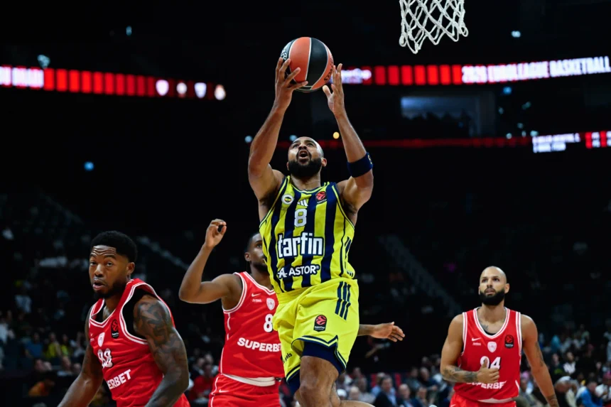 Fenerbahçe Tarfin, EuroLeague Süper Kupa'da Olympiakos'a Kıl Payı Kaybetti