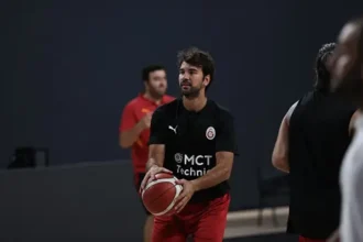 Buğrahan Tuncer Kimdir? Kaç Yaşında, Hangi Takımda, Boyu ve Eşi