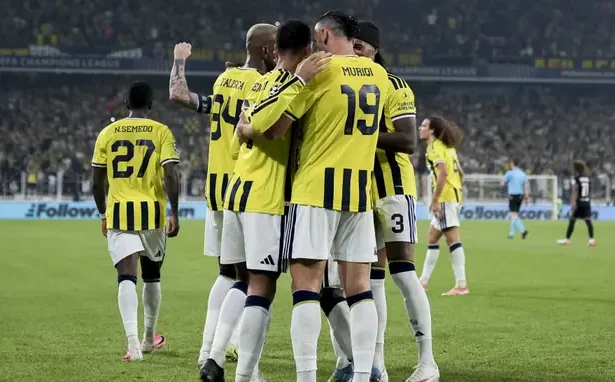 Fenerbahçe'nin Şampiyonlar Ligi Kadrosu Açıklandı: Devler Ligi'nde Yıldızlar Geçidi
