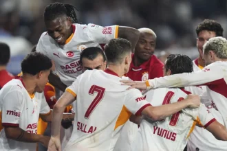 Galatasaray'da Sara Şov, Sane'ye Tepki: Spor Yazarları Başakşehir Maçını Nasıl Yorumladı?