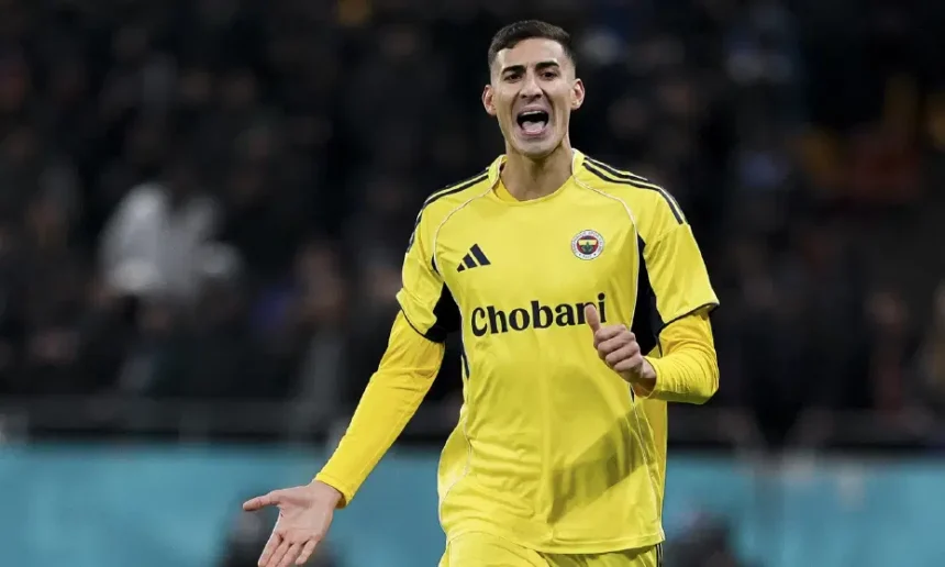 Fenerbahçe'de Mert Müldür Şoku: Antrenmanda Menisküs Yırtığı Tespit Edildi