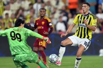 Fenerbahçe'de Şok Sakatlık: Milli Yıldız Mert Müldür Ameliyat Oldu