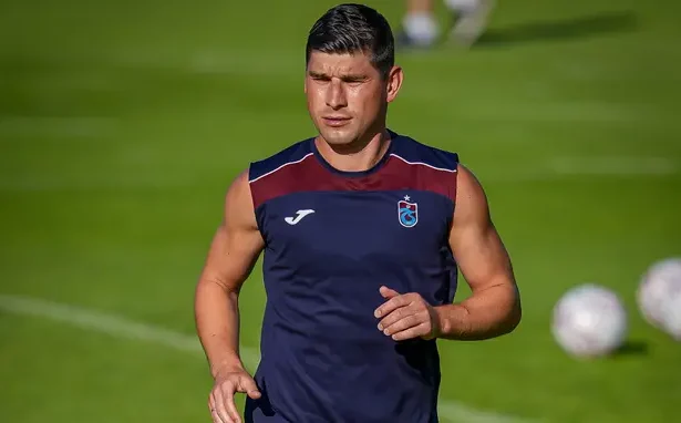 Trabzonspor'da Ruslan Malinovskyi Şoku: Yıldız Oyuncu Belçika'da Bıçak Altına Yattı