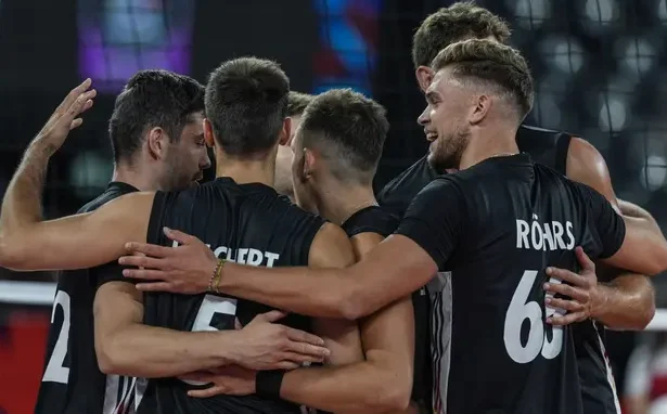 CEV Avrupa Şampiyonası: Almanya Ev Sahibi Romanya'yı Karar Setinde Devirdi (3-2)