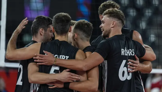 CEV Avrupa Şampiyonası: Almanya Ev Sahibi Romanya'yı Karar Setinde Devirdi (3-2)