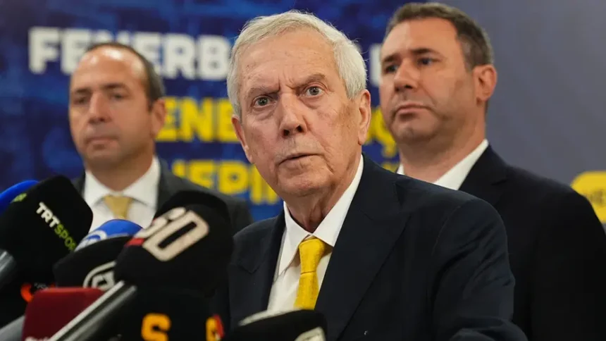 Fenerbahçe'de Aziz Yıldırım'dan Tarihi Operasyon: 24 Futbolcu İçin Düğmeye Basıldı