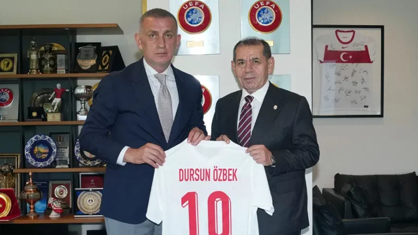 Dursun Özbek ve İbrahim Hacıosmanoğlu Riva'da Buluştu