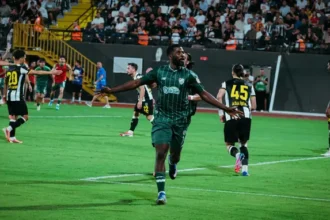 Kelechi Iheanacho Bursaspor'da Tarih Yazıyor: 8 Maçta 11 Gol!