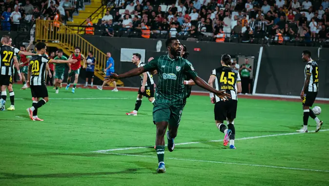 Kelechi Iheanacho Bursaspor'da Tarih Yazıyor: 8 Maçta 11 Gol!