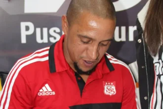 Roberto Carlos'tan Sarsıcı İtiraf: "Servetimin Yüzde 99'unu Kaybettim"