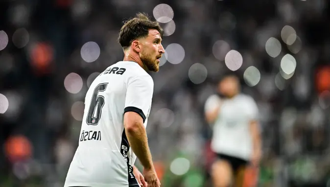 Salih Özcan’dan Beşiktaş İtirafı: "Siyah-Beyazlı Formayı Tam Zamanında Giydim"
