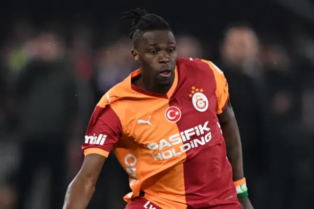 Galatasaray'da Wilfried Singo Şoku: Barcelona Maçında Forma Giyemeyecek!