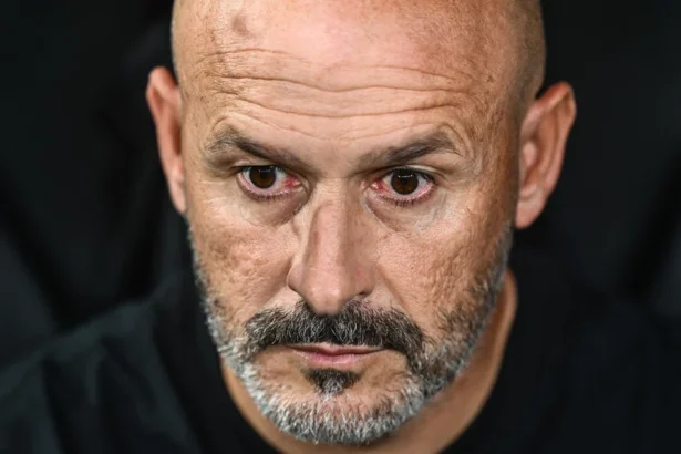 Vincenzo Italiano'dan Çarpıcı İtiraflar: Vlahovic, Hakemler ve Beşiktaş'ın Hedefleri