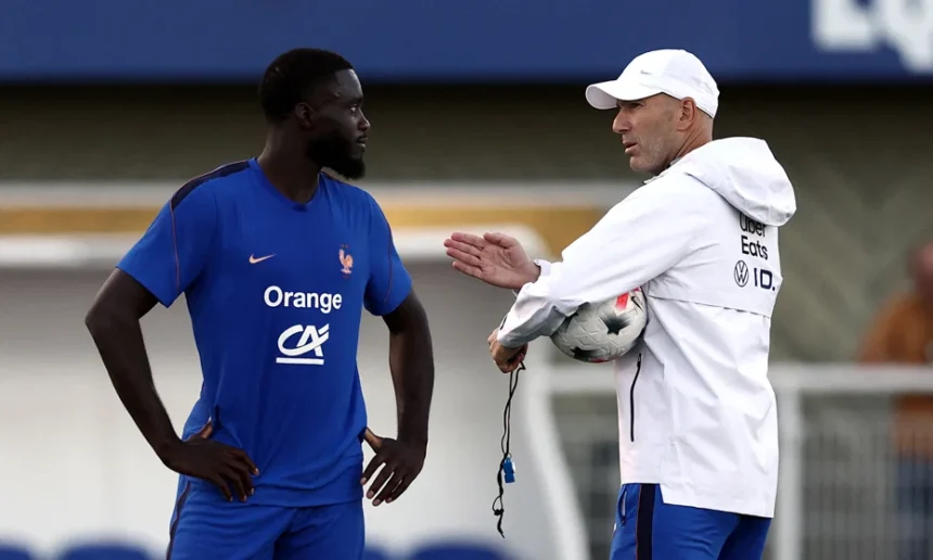 Zinedine Zidane Dönemi Başlıyor: Fransa'nın Yeni Hocası İlk Sınavını Türkiye'ye Karşı Verecek