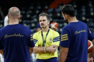 Fenerbahçe ve ÇBK Mersin Dev Finalde Karşı Karşıya