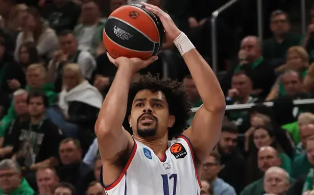Anadolu Efes Zalgiris Deplasmanında Hayat Buldu: 85-70