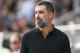 A Milli Takım'da Arda Turan Sesleri: Başarılı Hoca İstanbul'a Geldi!