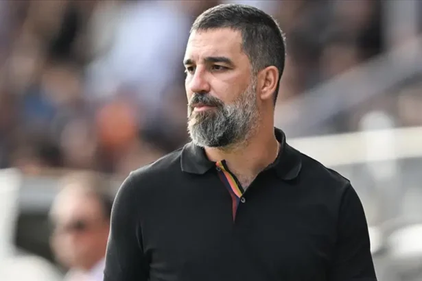 A Milli Takım'da Arda Turan Sesleri: Başarılı Hoca İstanbul'a Geldi!
