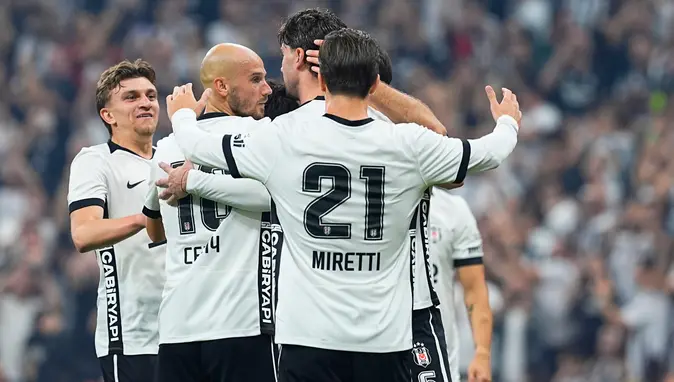 Beşiktaş Evinde Hata Yapmadı: Kocaelispor'u 2-1 Mağlup Etti