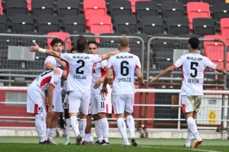 Arca Çorum FK Gaziantep'te Fırtına Gibi Esti: Burak Yılmaz'dan 3 Puanlık Harika Başlangıç
