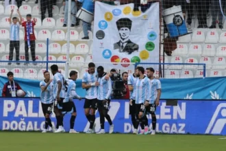 Erzurumspor FK Evinde Hata Yapmadı: Eyüpspor'u 2-0 İle Geçti