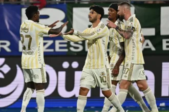 Fenerbahçe Rize Deplasmanından 3 Puanla Döndü: 3-0