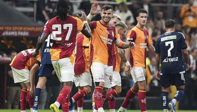 Galatasaray Taraftarıyla Galibiyetle Buluştu