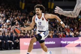Anadolu Efes, Olympiakos Deplasmanında