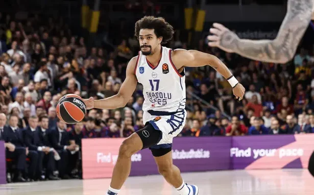 Anadolu Efes, Olympiakos Deplasmanında