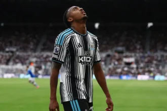 Beşiktaş'a Joe Willock Müjdesi: Ocak Ayında Beklenen İmza Geliyor mu?