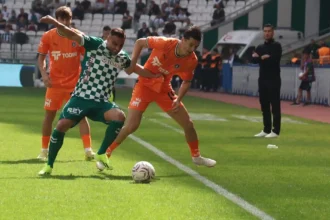 TÜMOSAN Konyaspor ve İstanbul Başakşehir Yenişemedi: 0-0