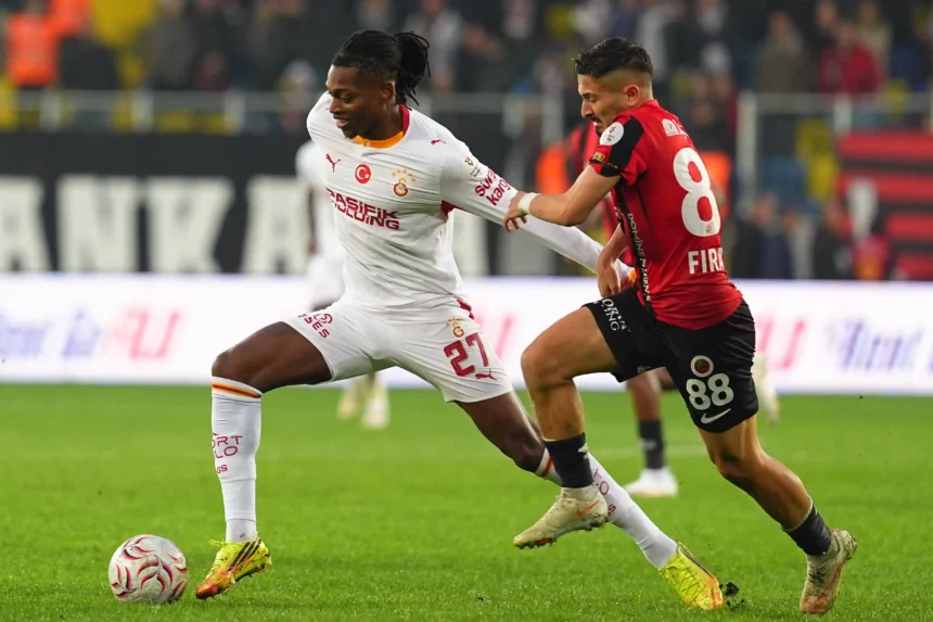 Galatasaray'da Rafael Leao Depremi! Sakatlık Durumu Yarın Belli Oluyor