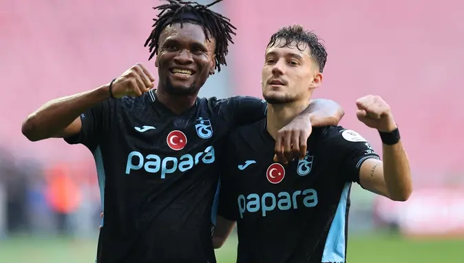 Trabzonspor Samsun Deplasmanında Fırtına Gibi Esti: İlk Yarıda 3 Gol, 3 Puan!