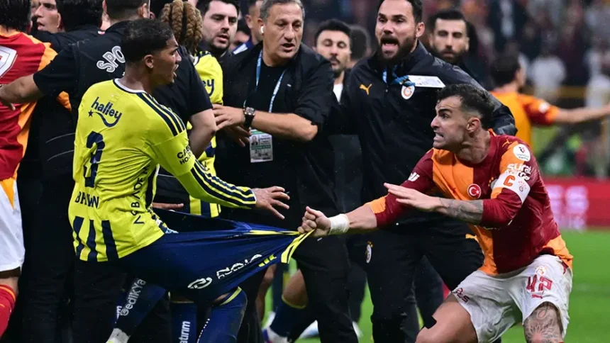 Galatasaray - Fenerbahçe Derbisinde Kavga: Futbolcuları Bekleyen Ağır Cezalar