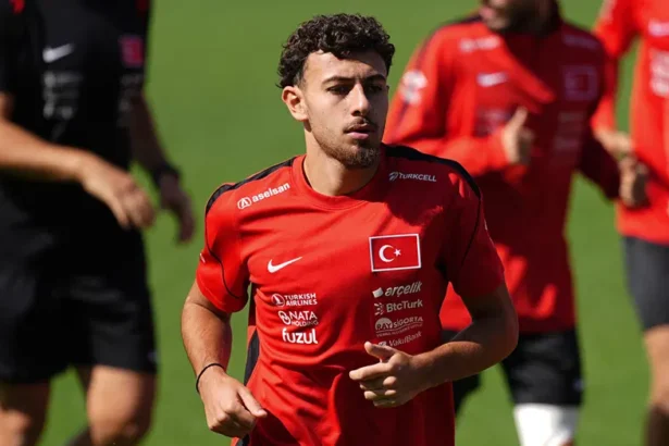 Beşiktaş'ın Parlayan Yıldızı İlhan Fakılı'ya Premier Lig Kancası